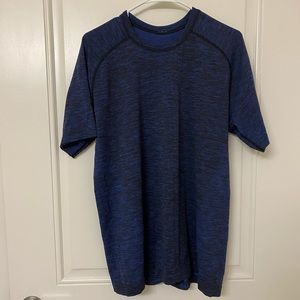 Lululemon Mens Blue/Black Metal Vent SS, Large